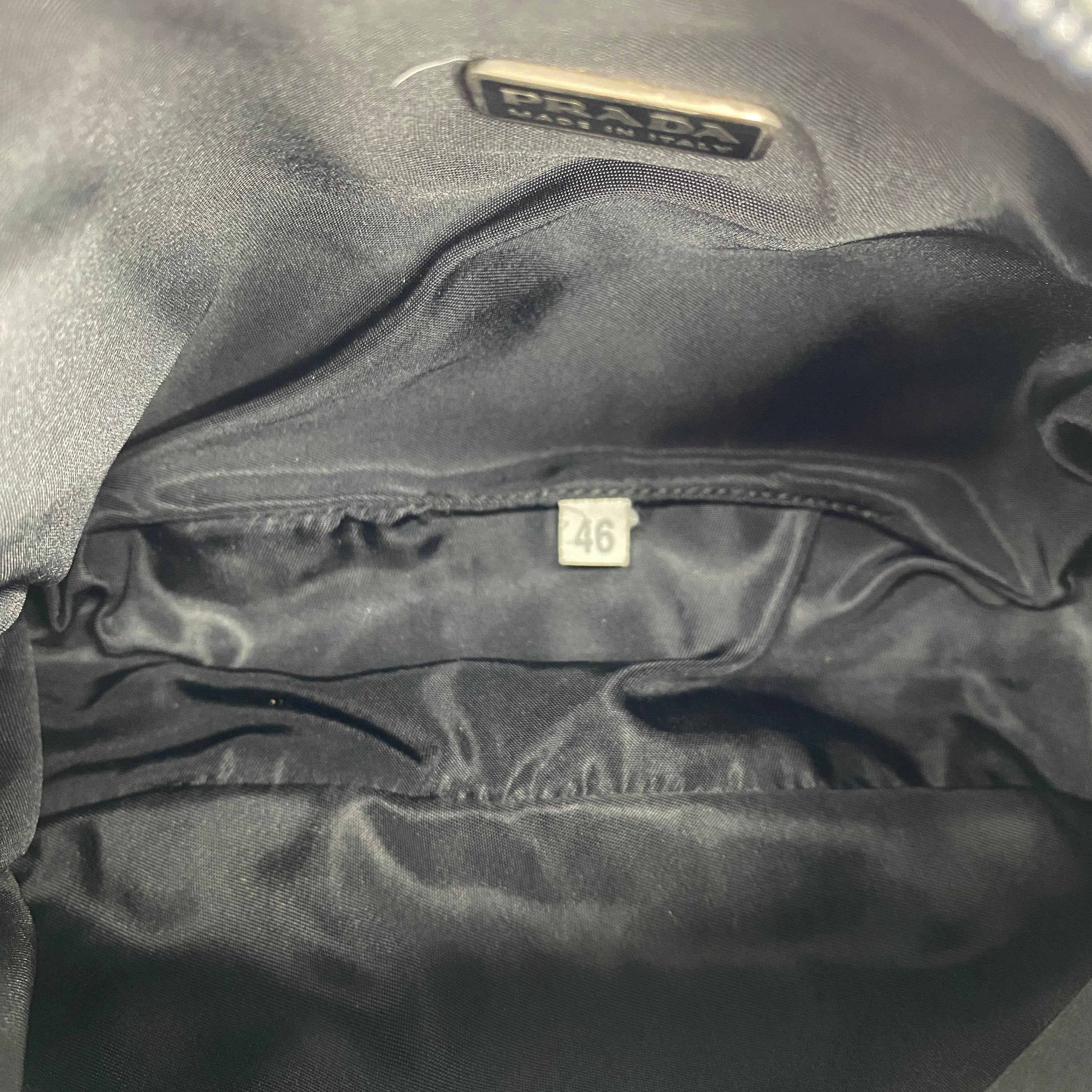 Nylon Tessuto Shoulder Bag Black - Vintage Luxuries