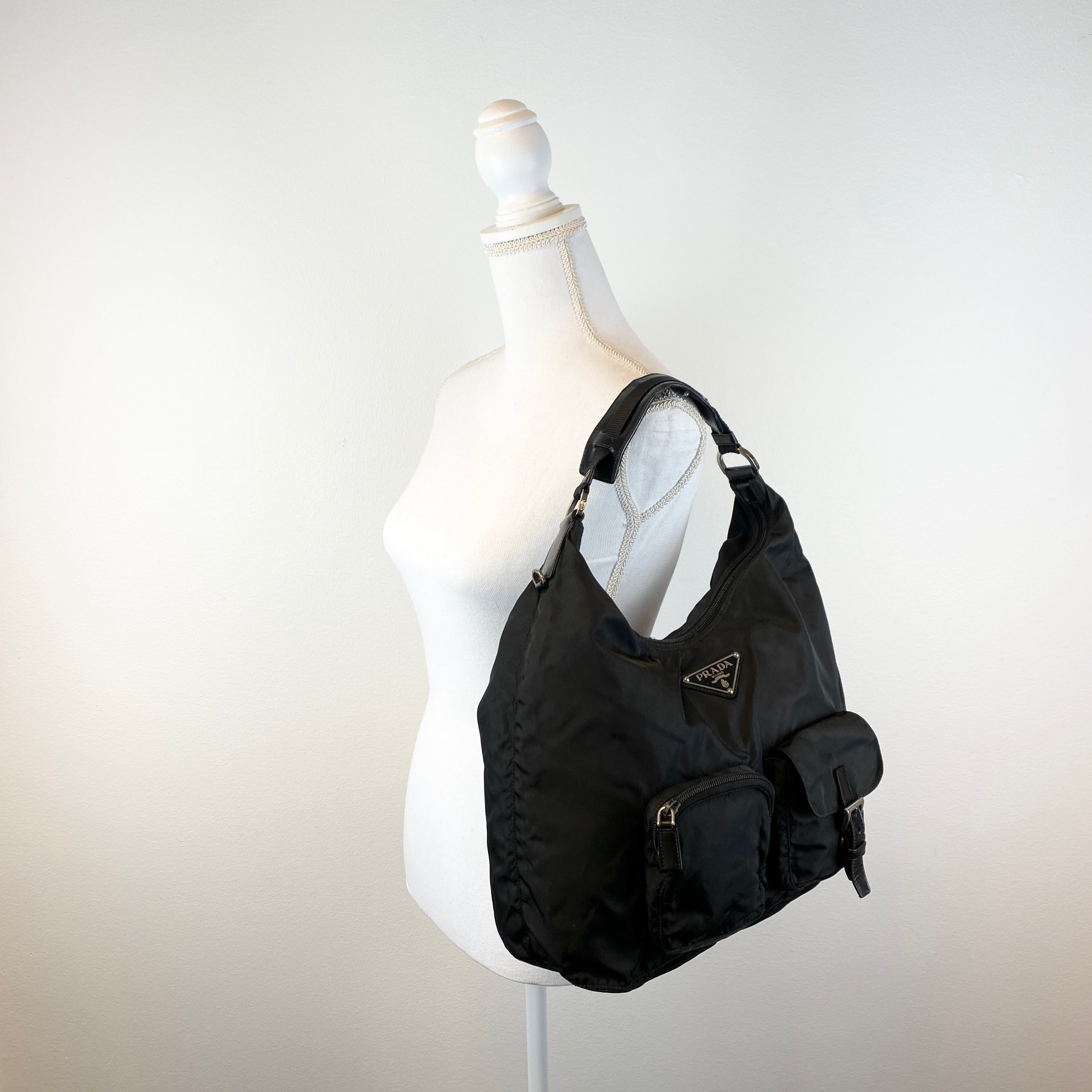 Nylon Multi Pocket Hobo Bag Black