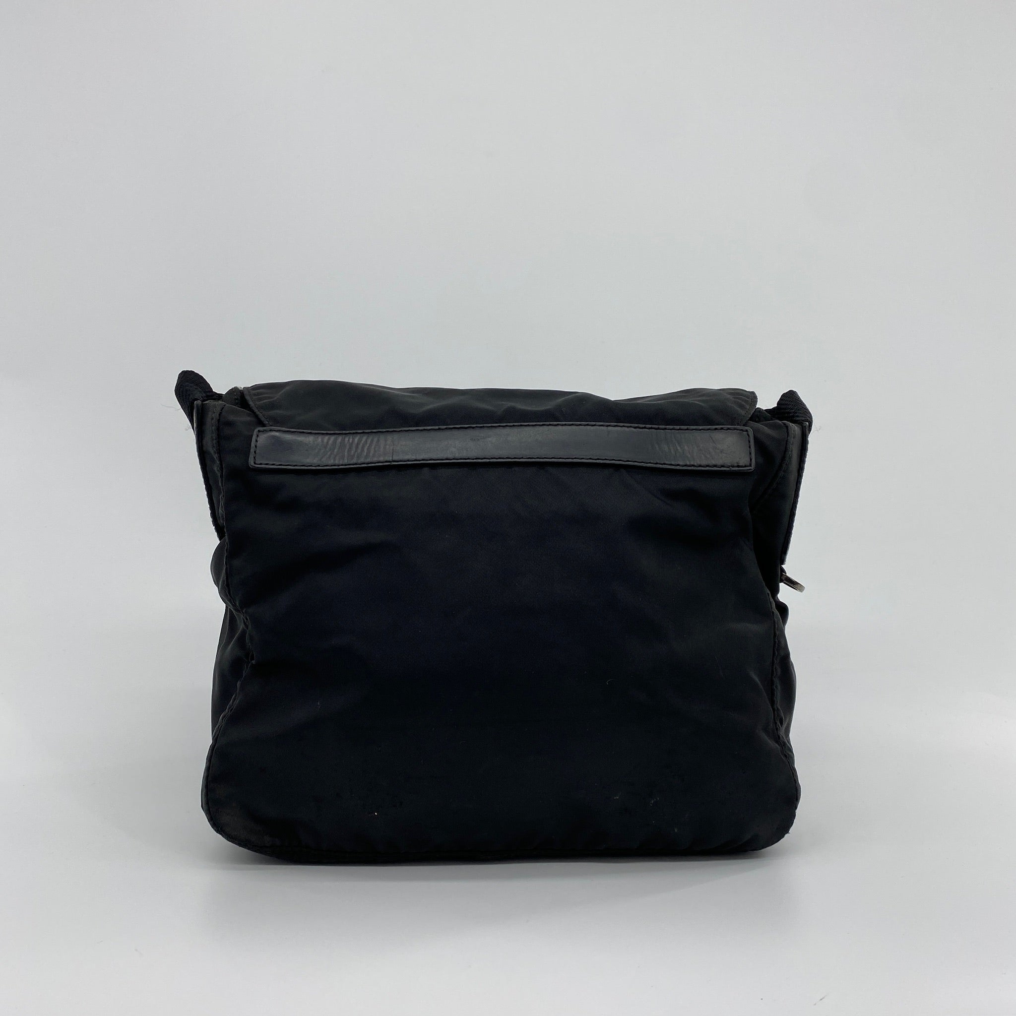 Messenger Small Crossbody Black