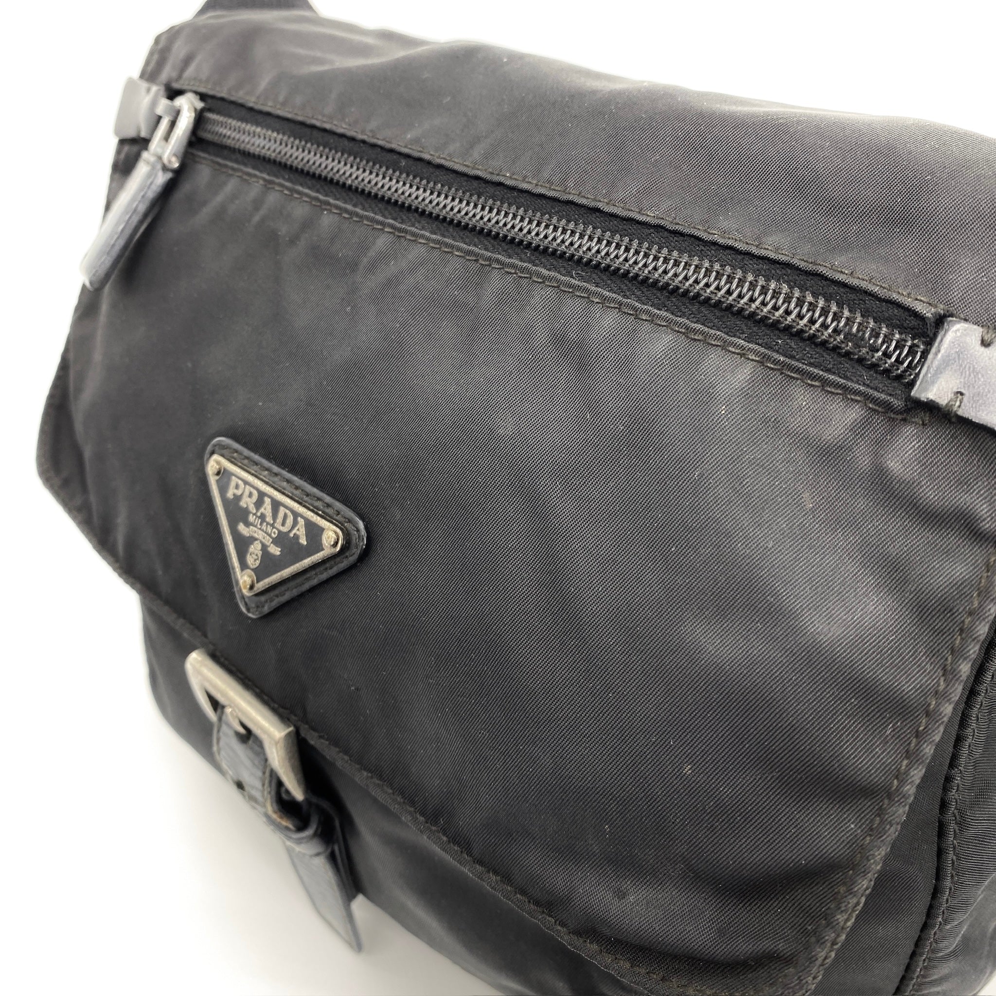 Messenger Small Crossbody Black