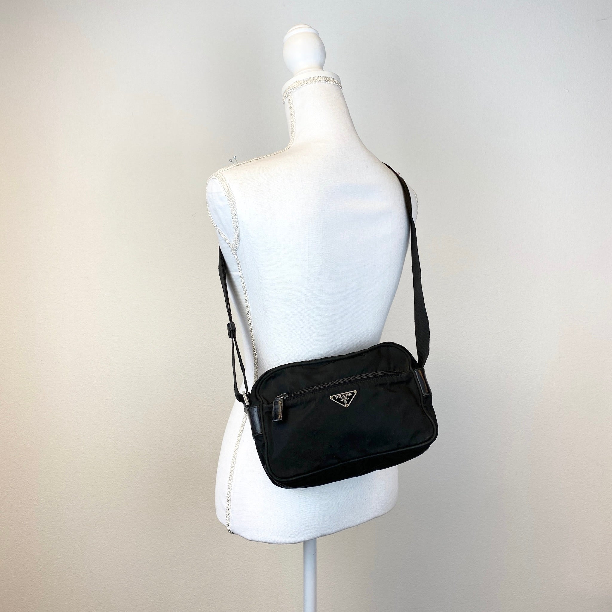 Nylon Camera Crossbody Small Black