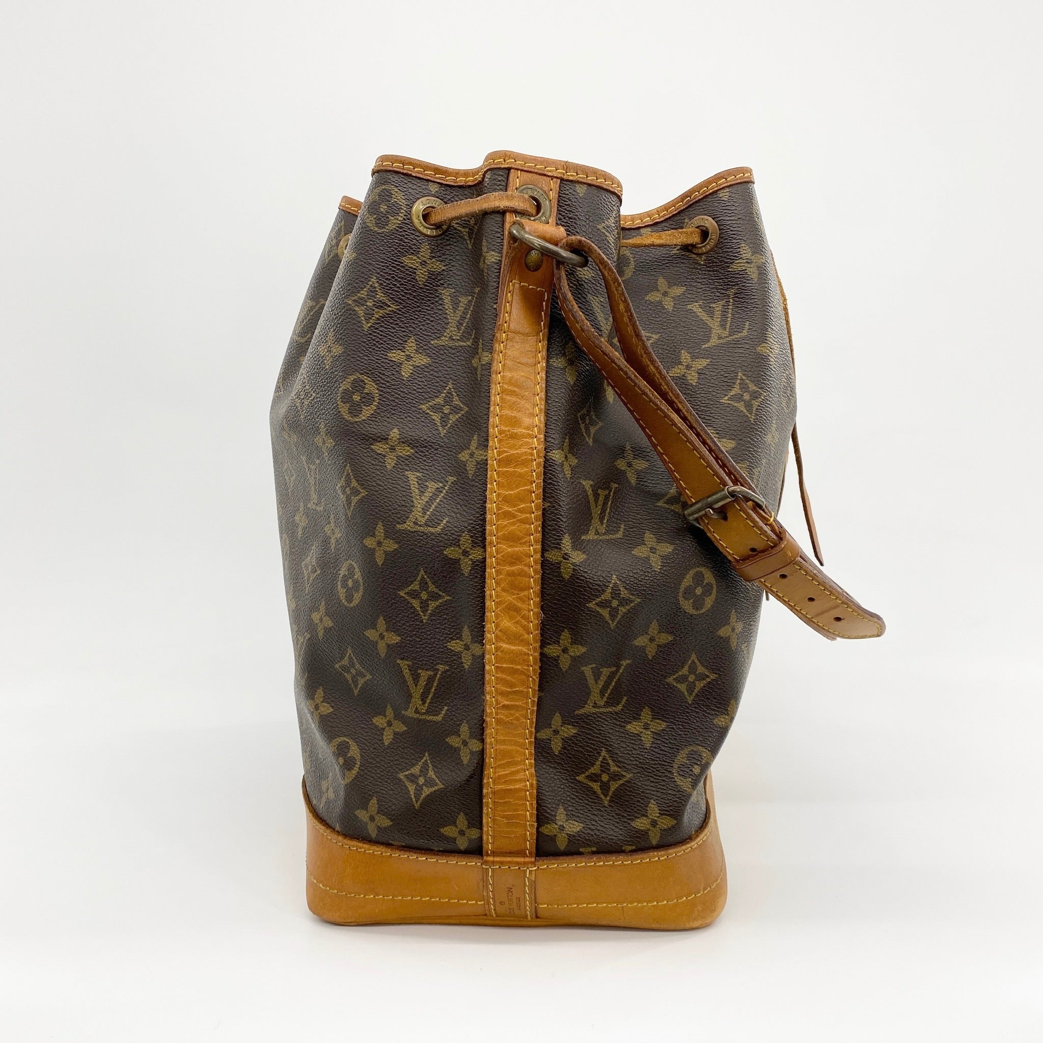 Noe Monogram Canvas Bag