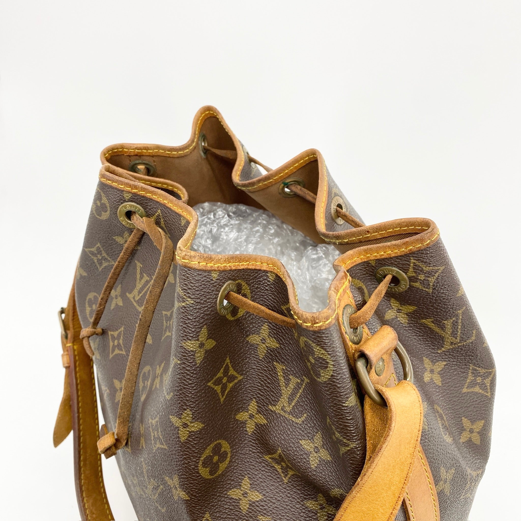 Noe Monogram Canvas Bag