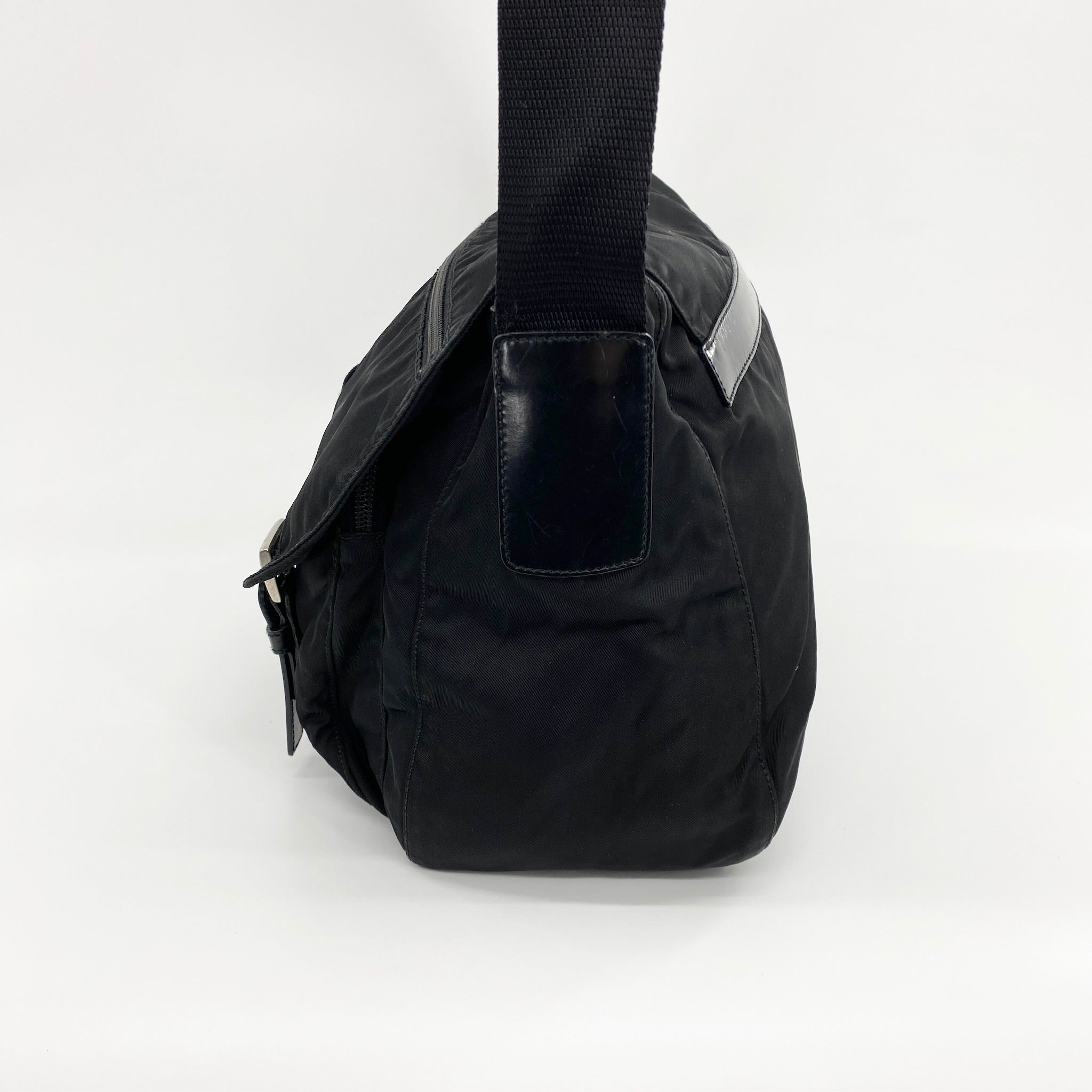 Nylon Messenger Medium Crossbody Black