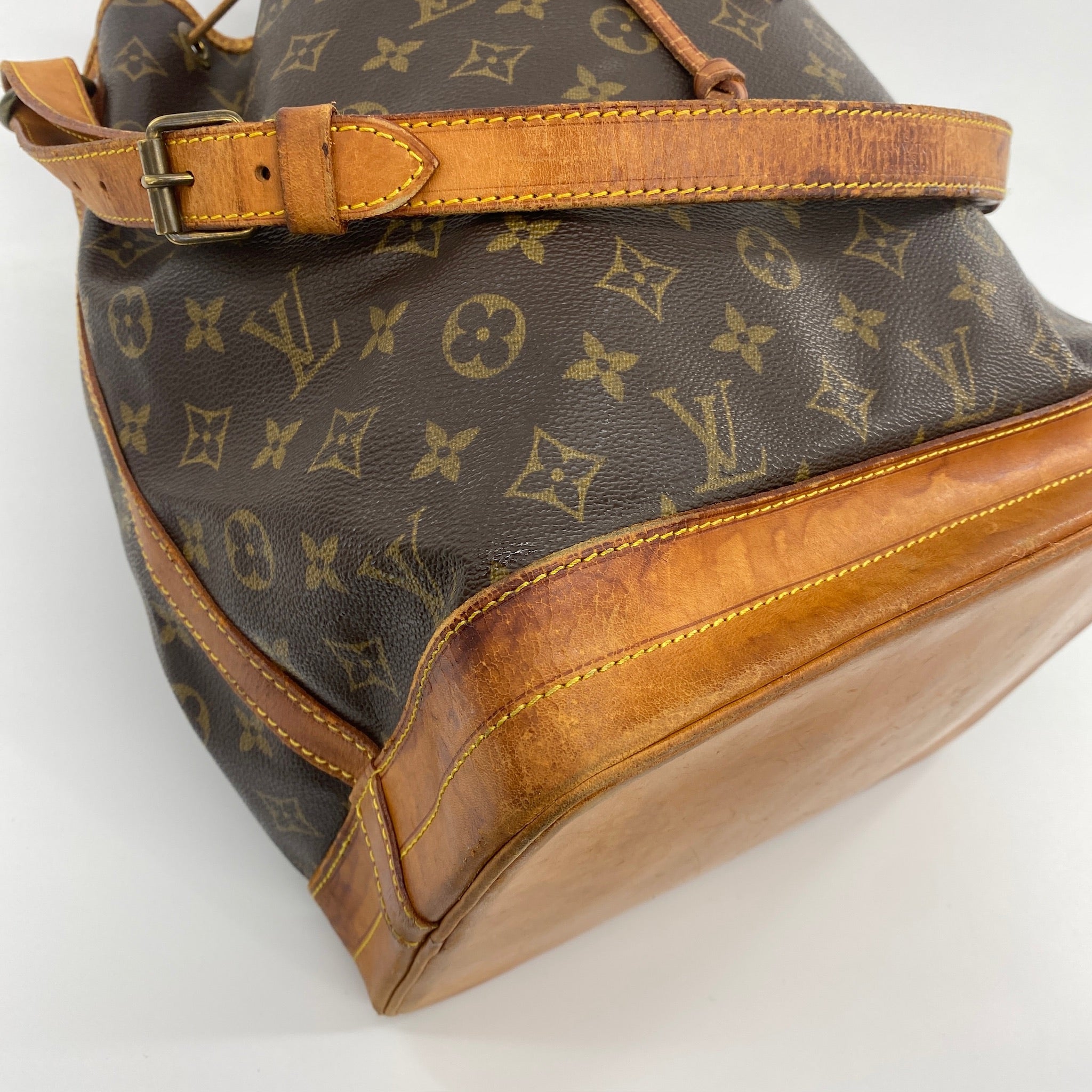 Noe Monogram Canvas Bag