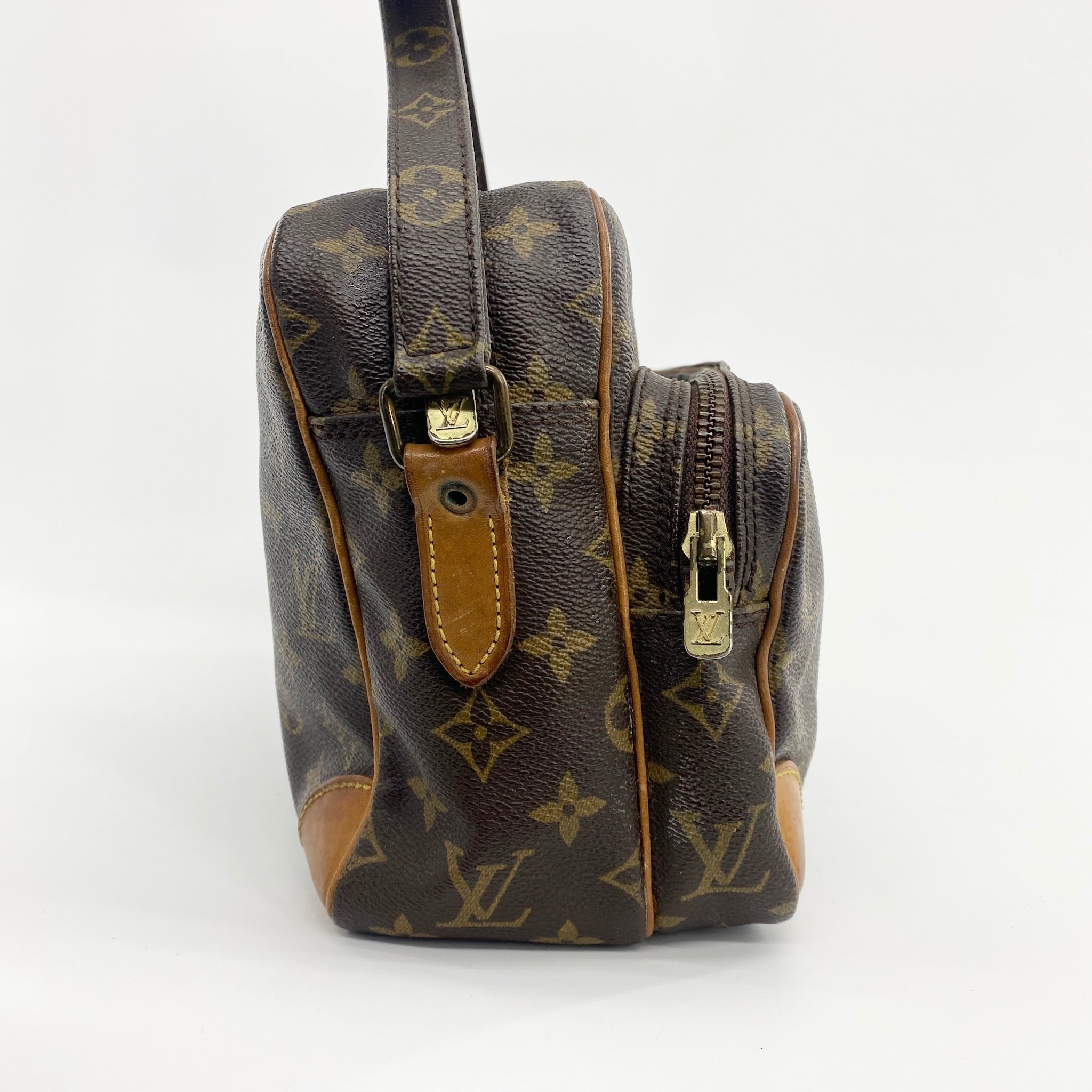 Nile MM Crossbody Bag