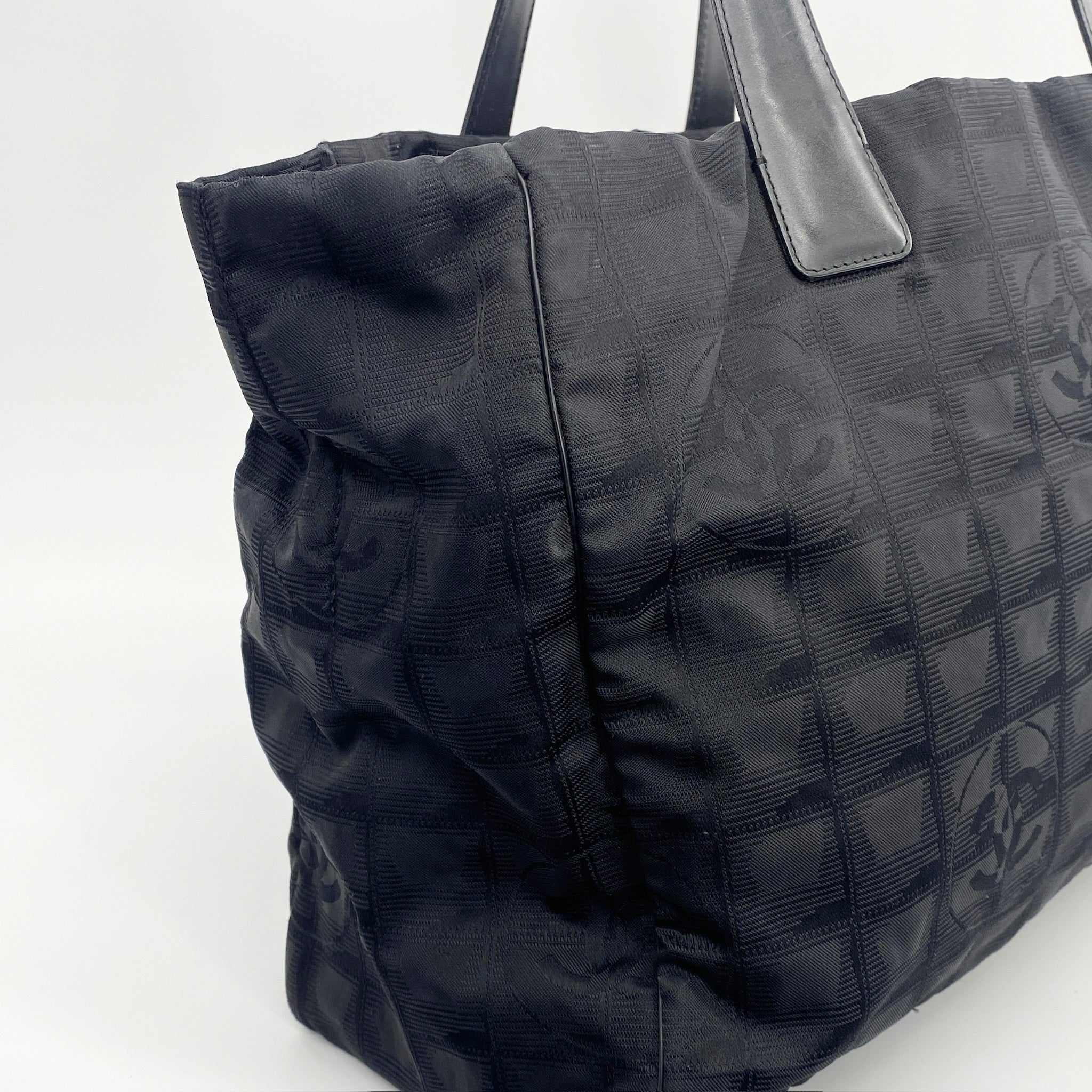 Travel Line Tote Black