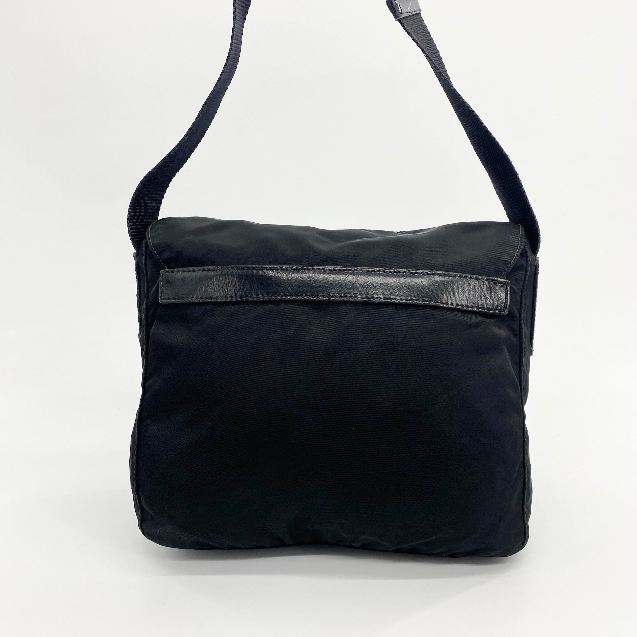 Messenger Small Crossbody Black