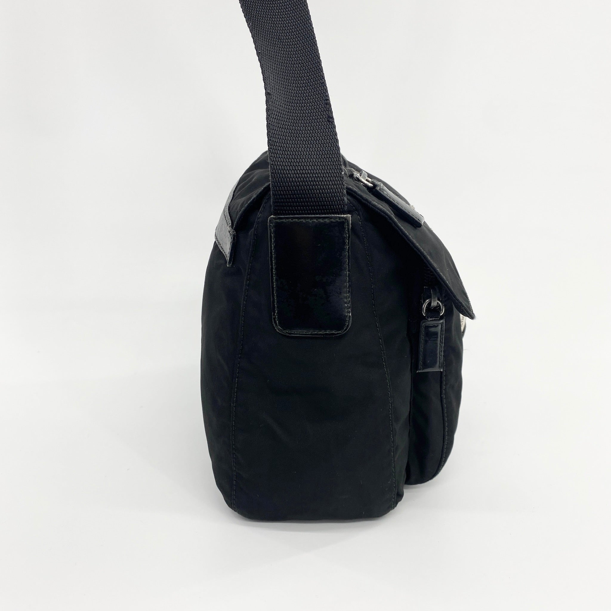 Messenger Small Crossbody Black