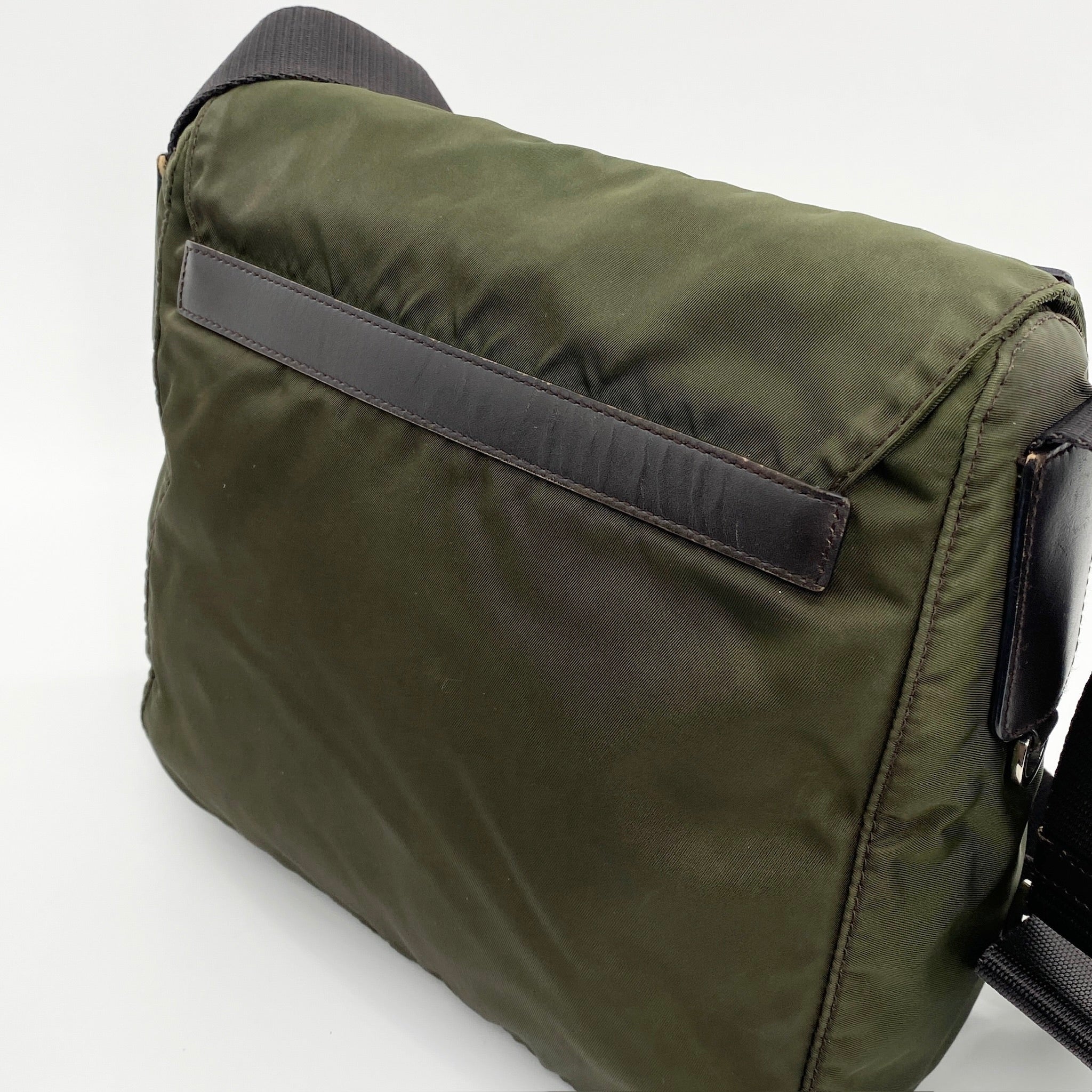 Messenger Small Crossbody Dark Green